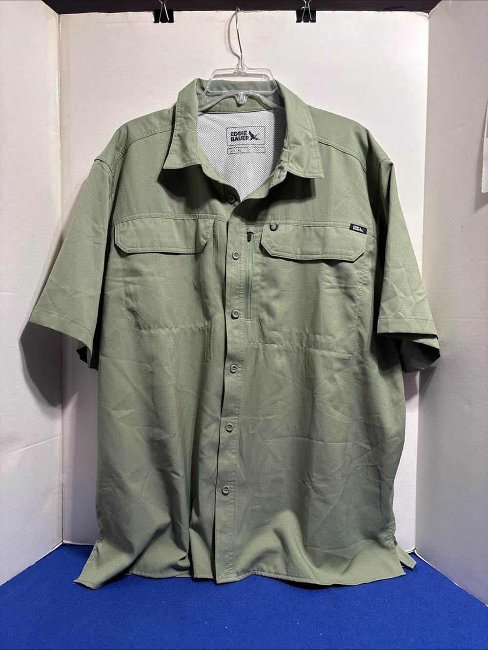 Men’s Eddie Bauer shirt XL